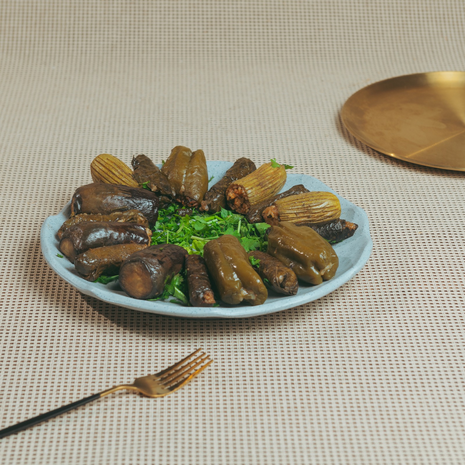 طبق محشي مشكل ( نص كيلو )