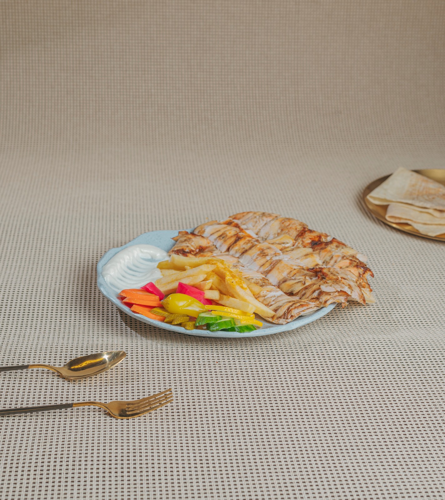 ربع كيلو شاورما  فراخ