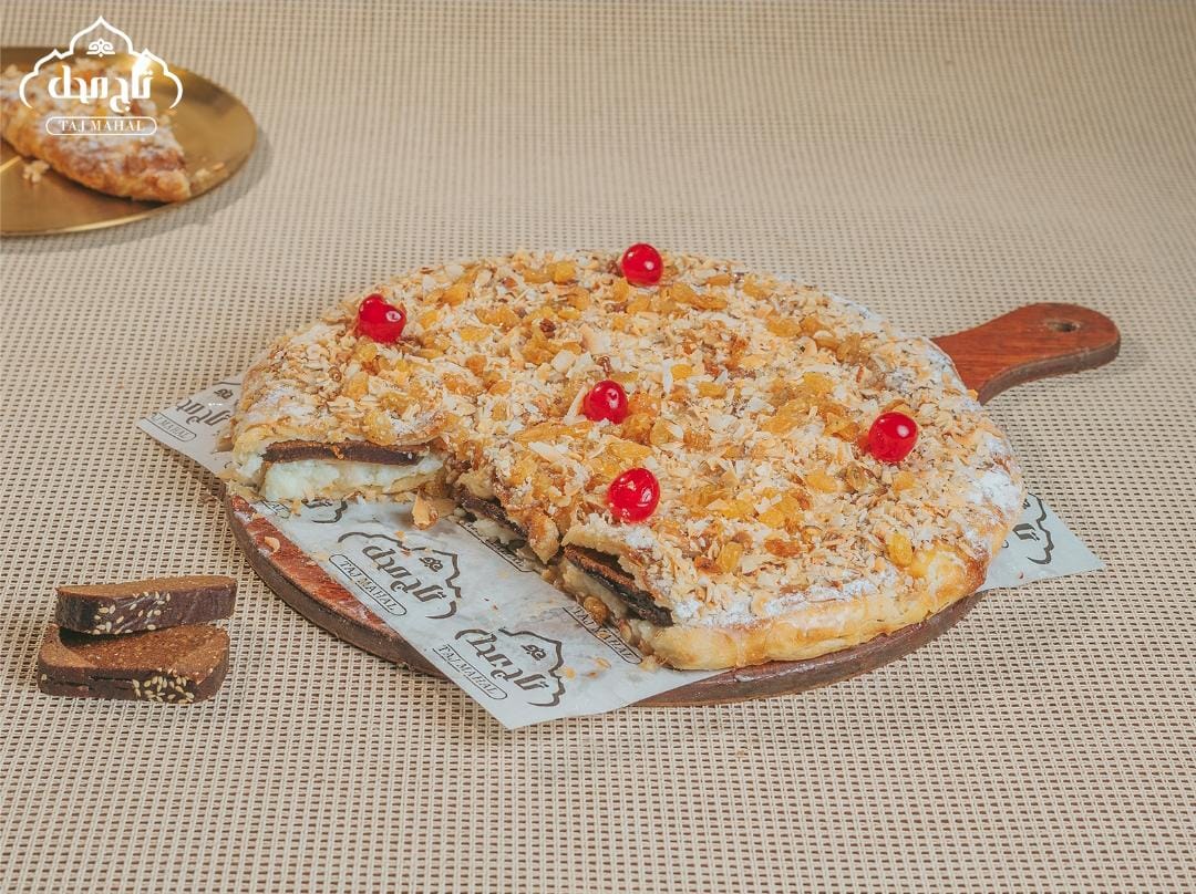 فطيرة كريمة بالعجوه