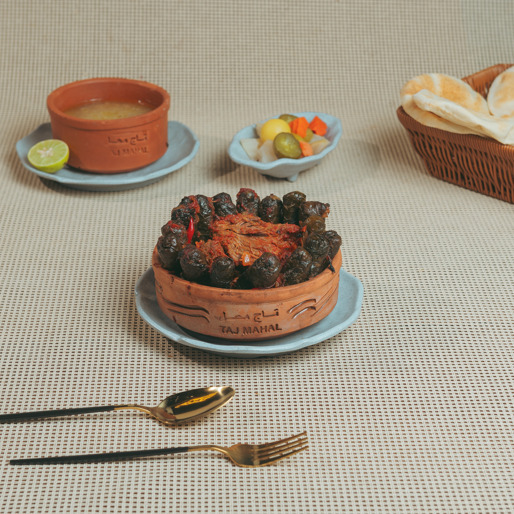 طاجن ورق عنب باللحمة